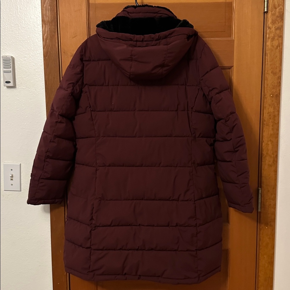 Andrew Marc Women's Deep Burgundy Puffer Jacket - Picture 2 of 7